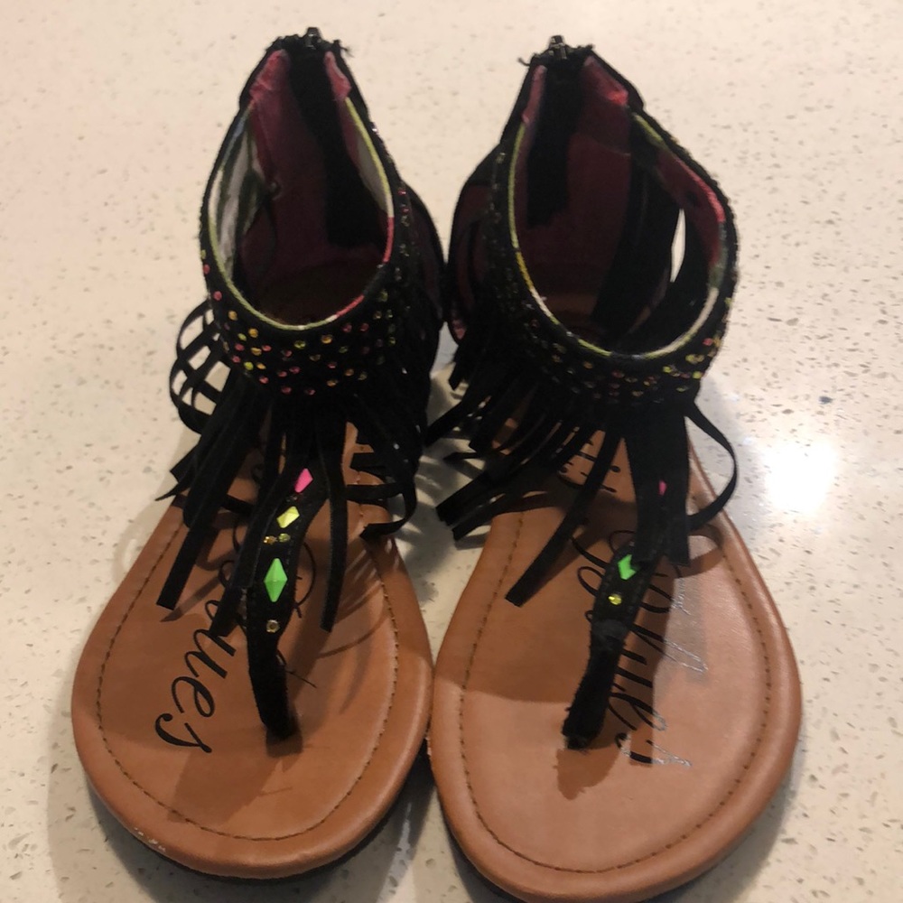 Little girls fringe sandal